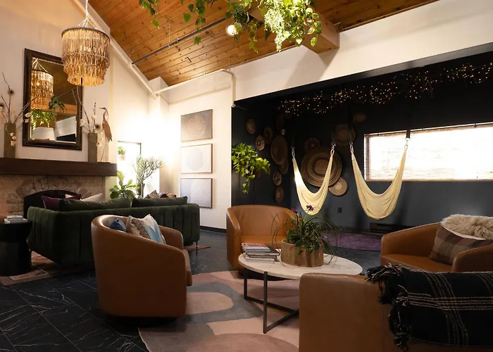 Violet Inn, Lounge & Spa